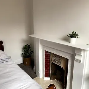 https://the-vintage-retreat.belfasthotelsireland.com